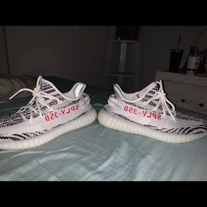Yeezy zebra V2